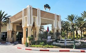 מלון Ras El Ain  4*